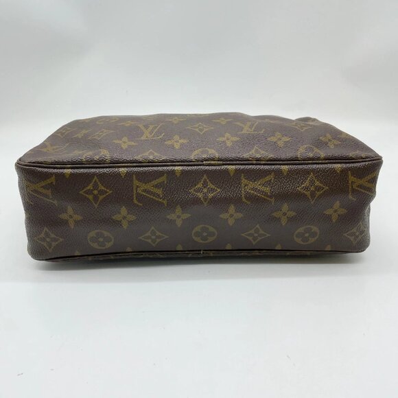 Authentic Louis Vuitton Monogram Trousse Toilette 28 Clutch Bag 186-121525 - Picture 8 of 16
